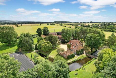 Thame Road, Tetsworth, Thame, Oxfordshire, OX9