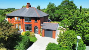 4, Midge Hall Lane, Midge Hall, Leyland PR26 6TN