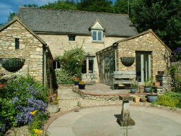Jackaments Cottage, Jackaments Bottom Farm, Haresdown Hill, Cirencester GL7 6PJ