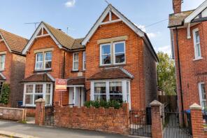 19, Grosvenor Road, East Grinstead RH19 1HS