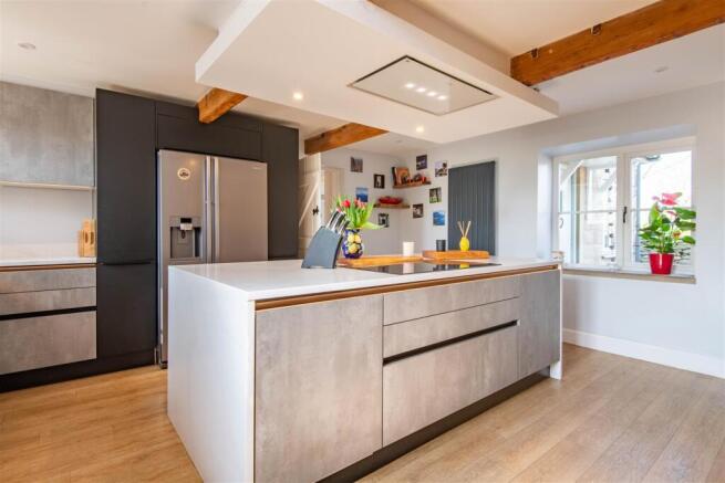 Kitchen/Breakfast Room