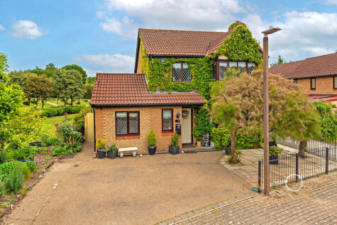 Morebath Grove, Furzton, MK4