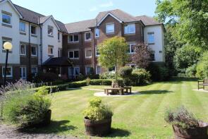 Flat 46, 10 Livingstone Court, Christ Church Lane, Barnet EN5 4PL