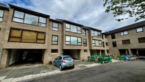 20a, Low Gosforth Court, Melton Park, Newcastle Upon Tyne NE3 5QU