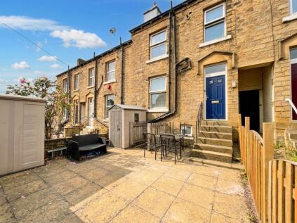 Crosland Street, Huddersfield, HD4