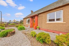 7, Moat Drive, Lochfoot DG2 8NW