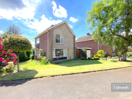 6 Fairfield Drive, Codsall WV8 2AB