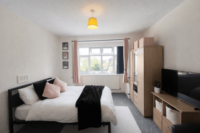 5 Bedroom HMO - Detached