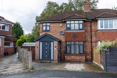 West Avenue, Altrincham