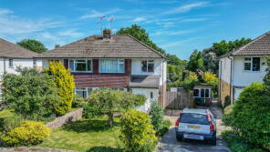 29, Wheatfield Way, Cranbrook TN17 3LX