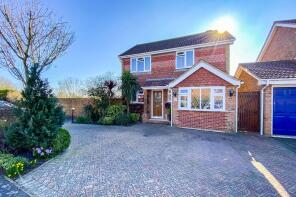 67, Heron Ridge, Polegate BN26 5BL