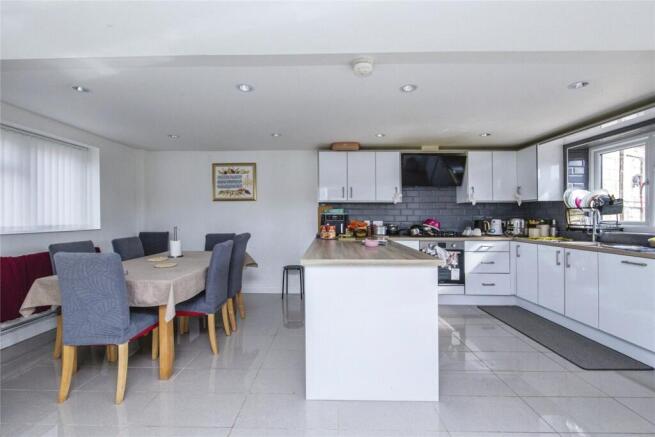Fitted Kitchen
