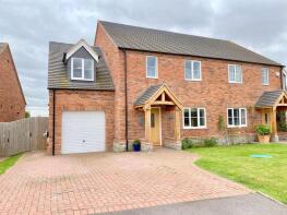 Moorcroft, Wixford Road, Alcester B49 6DA