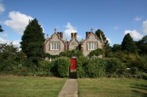 Keepers Lodge, Chestnut Avenue, Saffron Walden CB11 4JH
