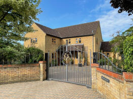 Hillside House, Pine Avenue, Swaffham PE37 8AR