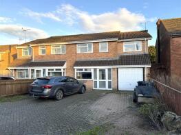 81, Oak Way, Gloucester GL19 3SD