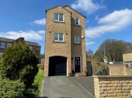 2, Dale View, Longwood, Huddersfield HD3 4QX