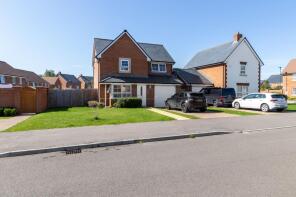 32, Fairman Road, Chichester PO18 0GD