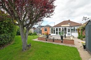 8, Robert Close, Dronfield S18 4DJ