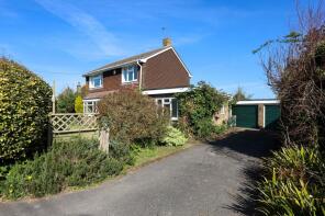 Owlets, Riddens Lane, Plumpton Green, Plumpton BN7 3BH