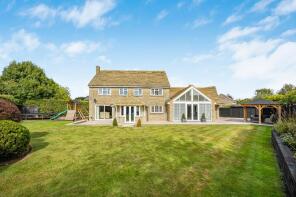 6, Manor View, Malmesbury SN16 9PD
