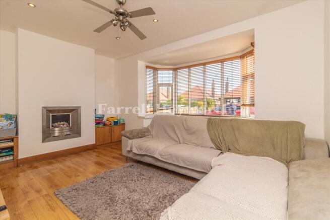 Lounge image 2