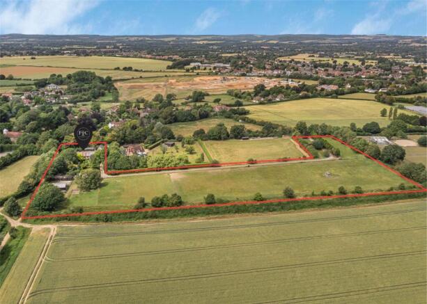 Circa 7.5 Acres