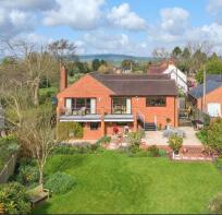 Charlbury House, C2096 Bayton, Kidderminster DY14 9LJ