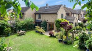 104, Booker Avenue, Bradwell Common, Milton Keynes MK13 8EF