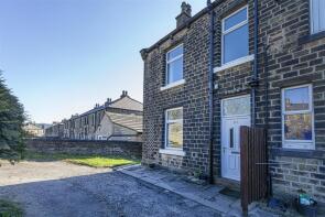 284, Reinwood Road, Quarmby, Huddersfield HD3 4DS