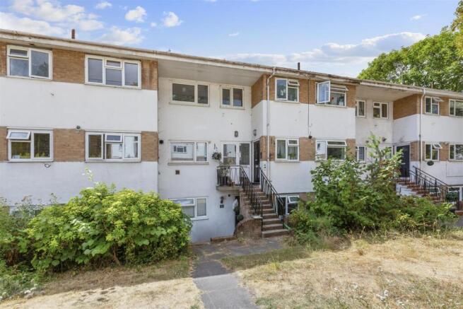 Cedar Court, Totteridge Rd-8.jpg