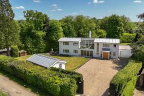 Harvest House, Parrotts Lane, Tring HP23 6NY
