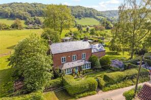 Westridge, Smarts Green, Dursley GL11 6EQ