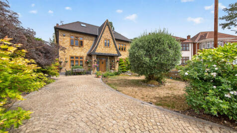 Hill House Avenue, Stanmore, HA7