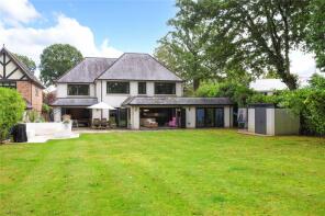 40, Kenwood Drive, Hersham, Walton-on-thames KT12 5AX