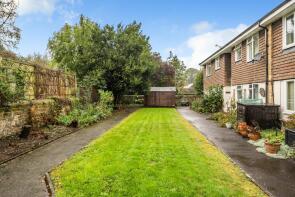 3, Linton House, Upperton Road, Petworth GU28 9AB
