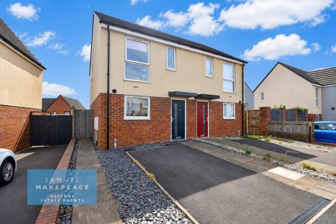Lovely Two Bedroom Semi Detached Property with Mo