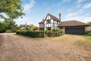 3 Field House, Woodcote, Cranleigh GU6 8NZ