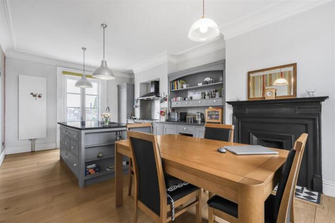 Kitchen/Dining Room