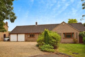 14, Larklands, Longthorpe, Peterborough PE3 6LL