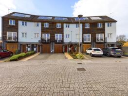 24, Penshurst Crescent, Ashland, Milton Keynes MK6 4AJ