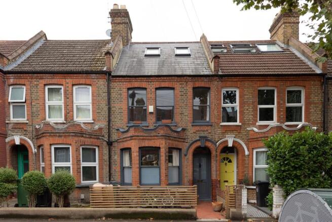 Lloyd Road, E17