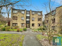 36, Woodfield Court, Edgerton, Huddersfield HD2 2AR