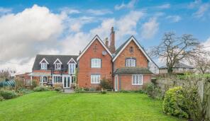 The Knoll, Elm Lane, Lutterworth LE17 6DD