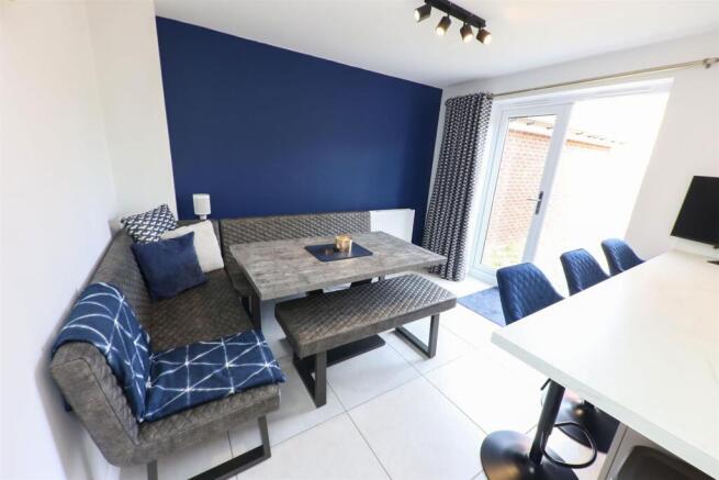 OPEN PLAN DINING KITCHEN