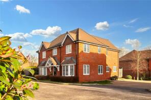 28, Charters Gate Way, Haywards Heath RH17 7EW