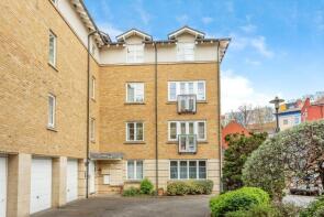 6, Pooles Wharf Court, Hotwells, Bristol BS8 4PB