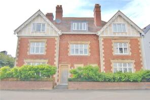 16, Old Hospital Lawn, Stroud GL5 4GA