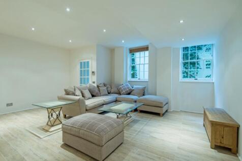 South Lodge,
Circus Road, NW8