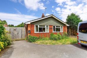 Martyngale, Lagness Road, Chichester PO20 1LD